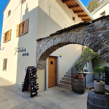 Fine Rooms Vipava Bagian luar foto