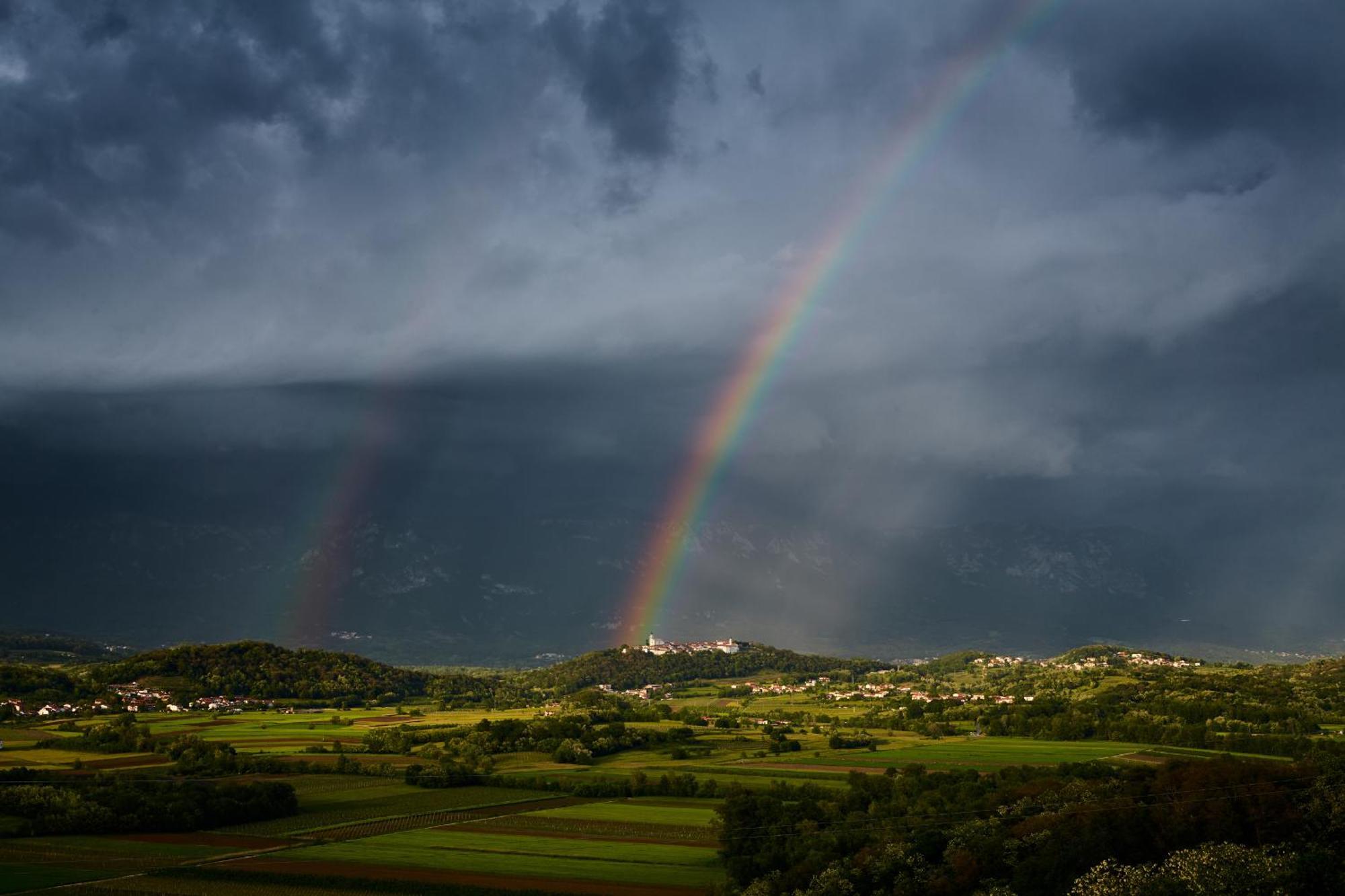 Fine Rooms Vipava Bagian luar foto